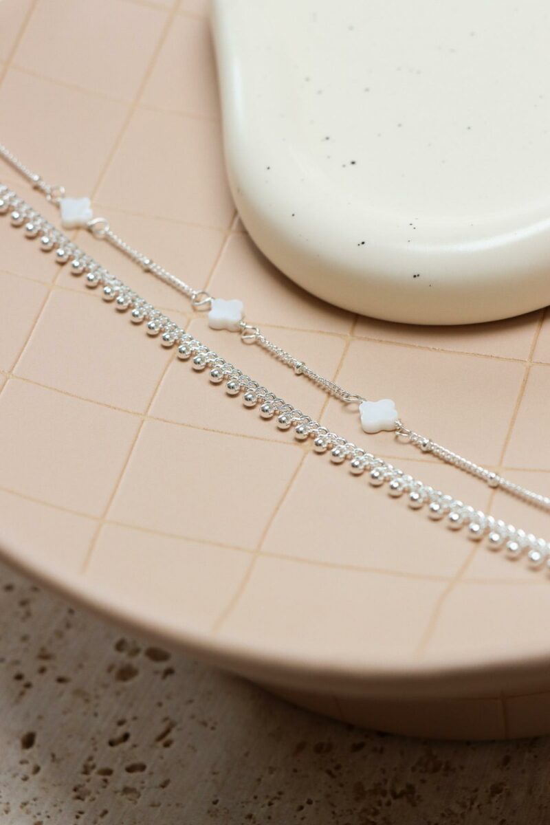 White clover anklet silver