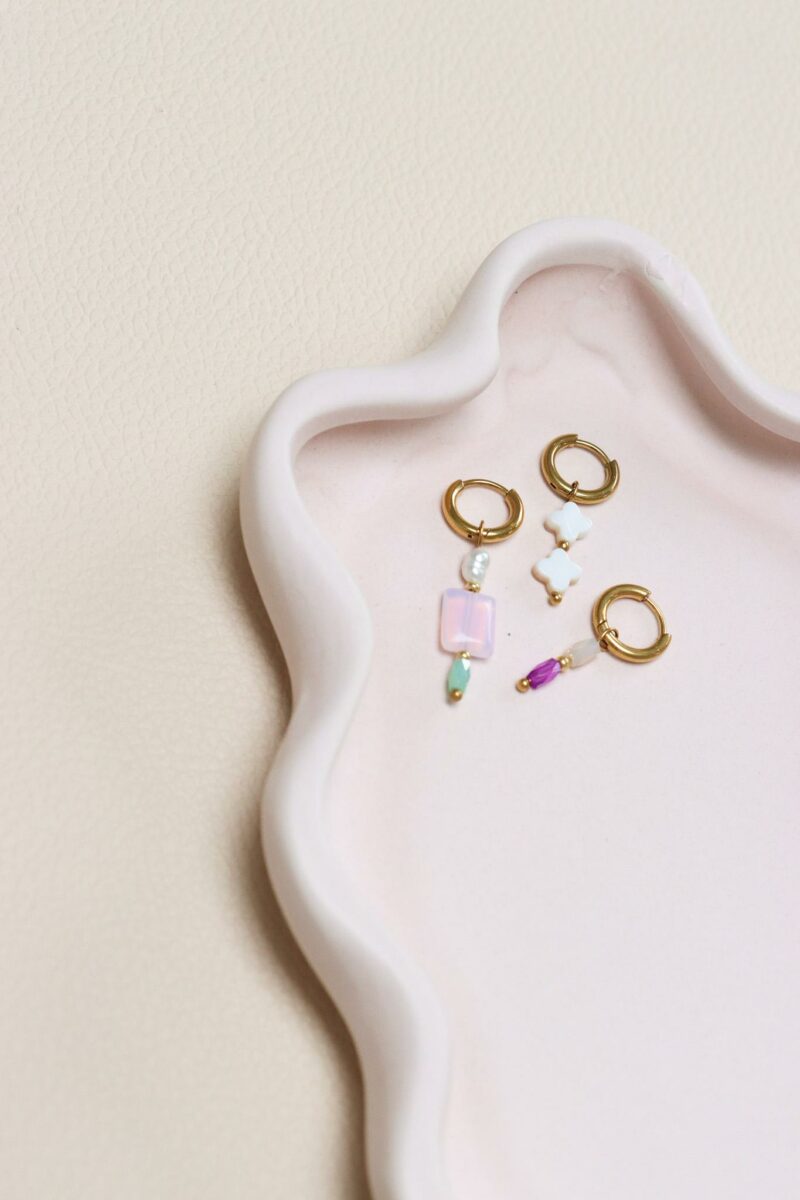 White clover hoop gold