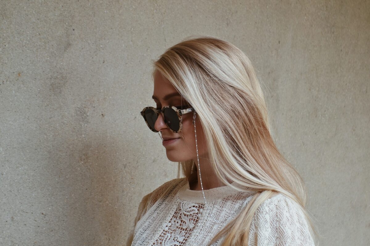 White Dots Sunny Silver