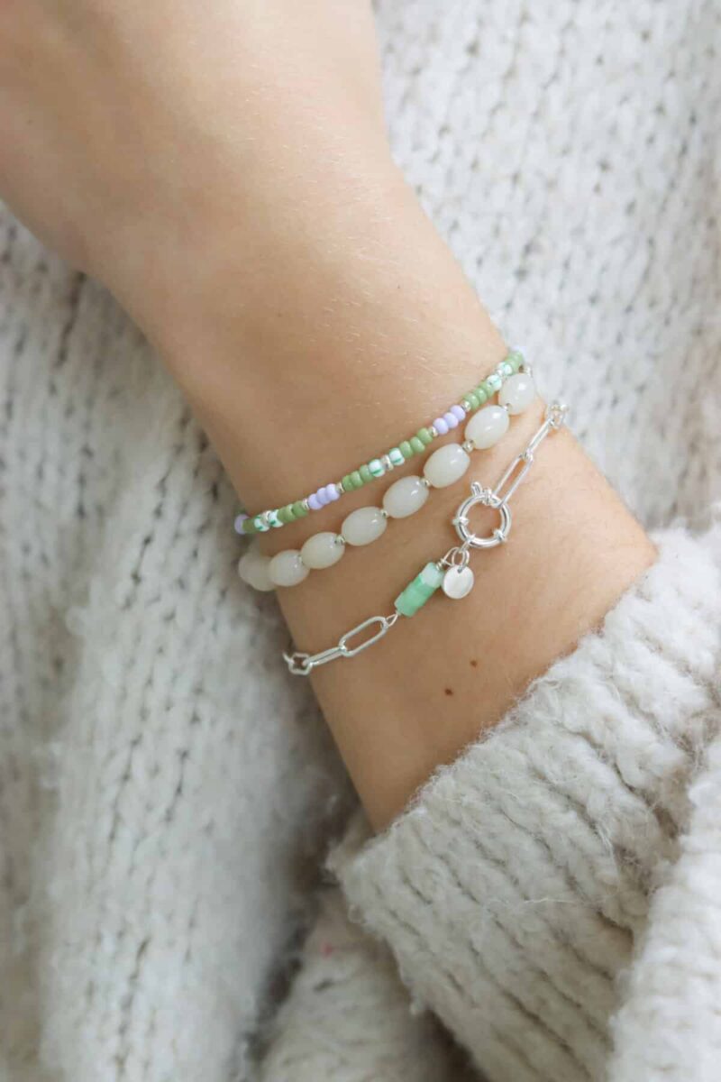 White lily bracelet silver