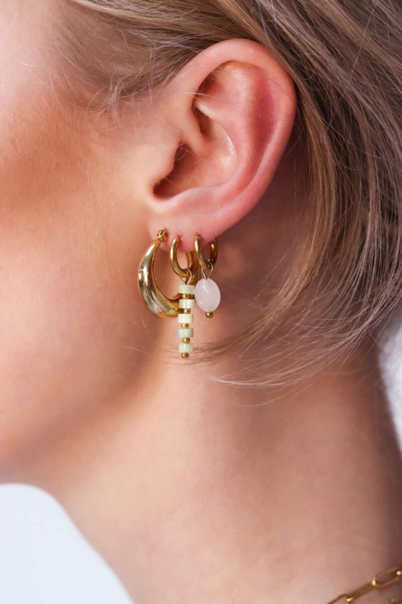 White oval hoop gold