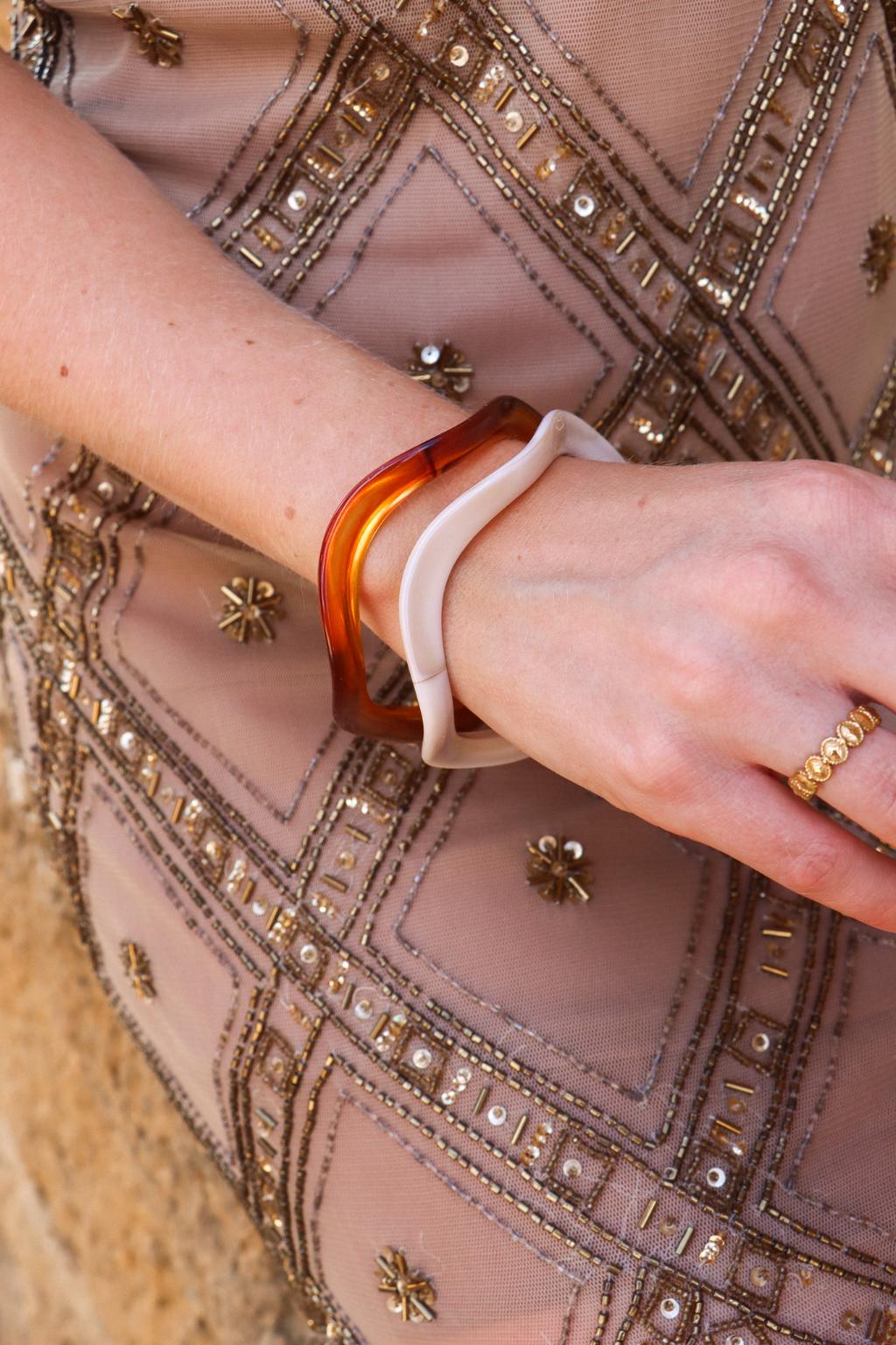 White wave bracelet