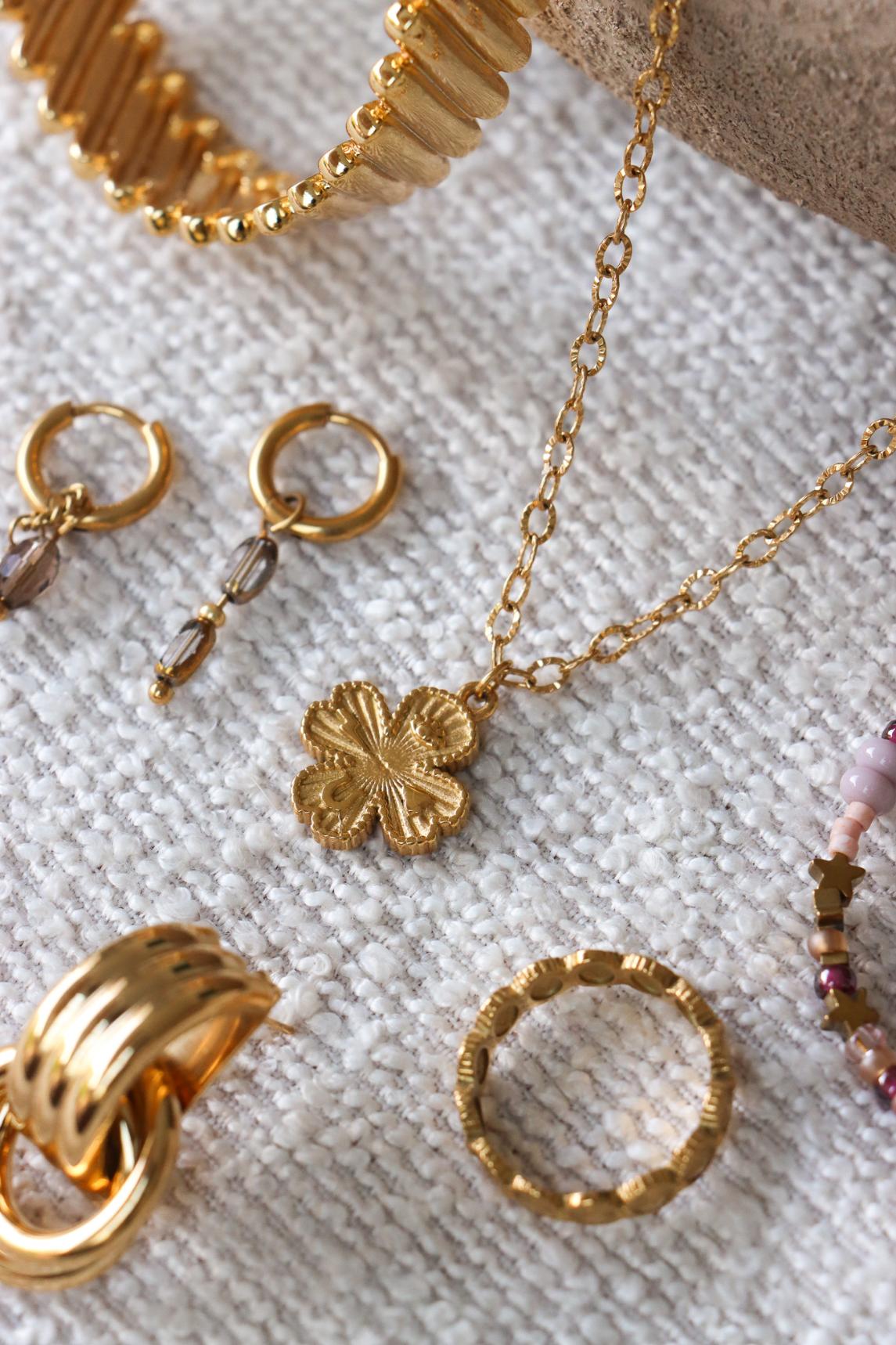 Wish me luck necklace gold